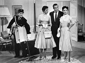 Джентльмены женятся на брюнетках трейлер (1955)
