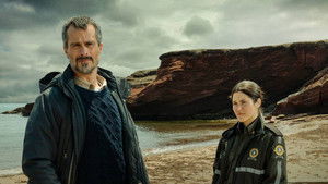 Детектив Сюрпренан. Девушка с застывшим взглядом трейлер (2023)